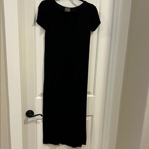 Olivia Rae Black Midi Dress